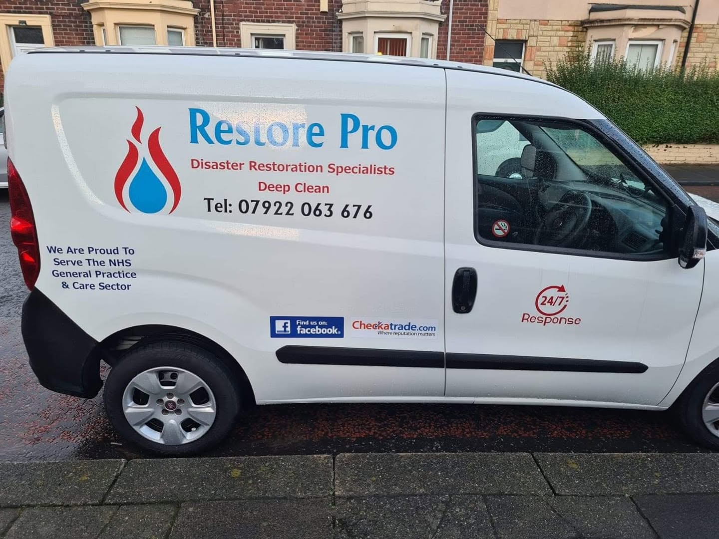 Carpet Cleaner Newcastle Upon Tyne service van